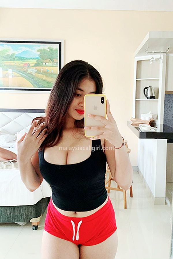 Escort Zemwi, Békéscsaba street lovely asian student new in town