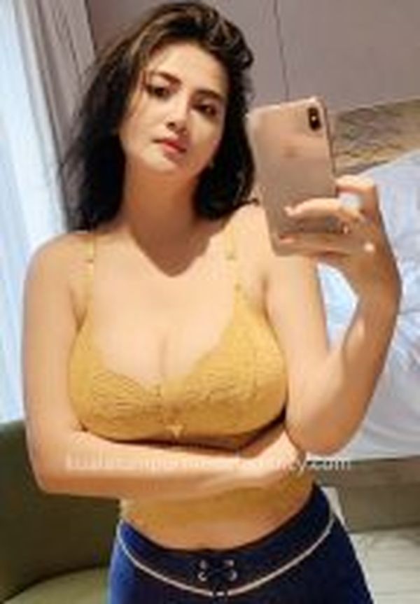 Shadene, 38, Nyíregyháza - Szabolcs-Szatmár-Bereg, Bdsm escort