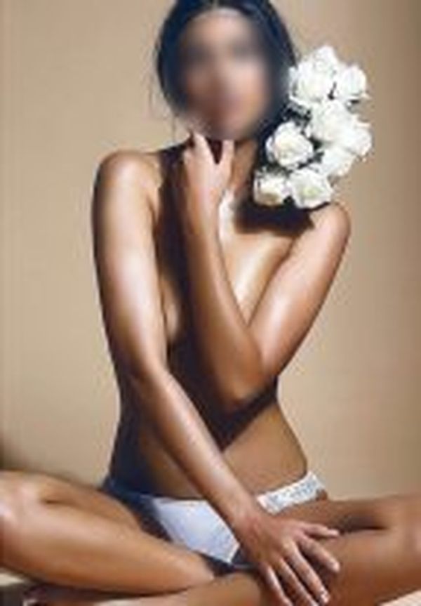 Escort Yasuko,Kaposvár outcall only in hotels